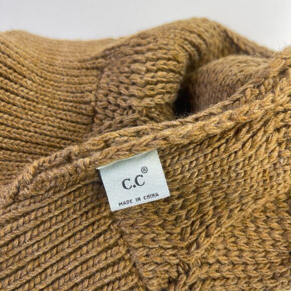 C.C. Caramel Brown Tan Cable Knit Women's Warm Beanie NEW WITH TAGS - Picture 4 of 4